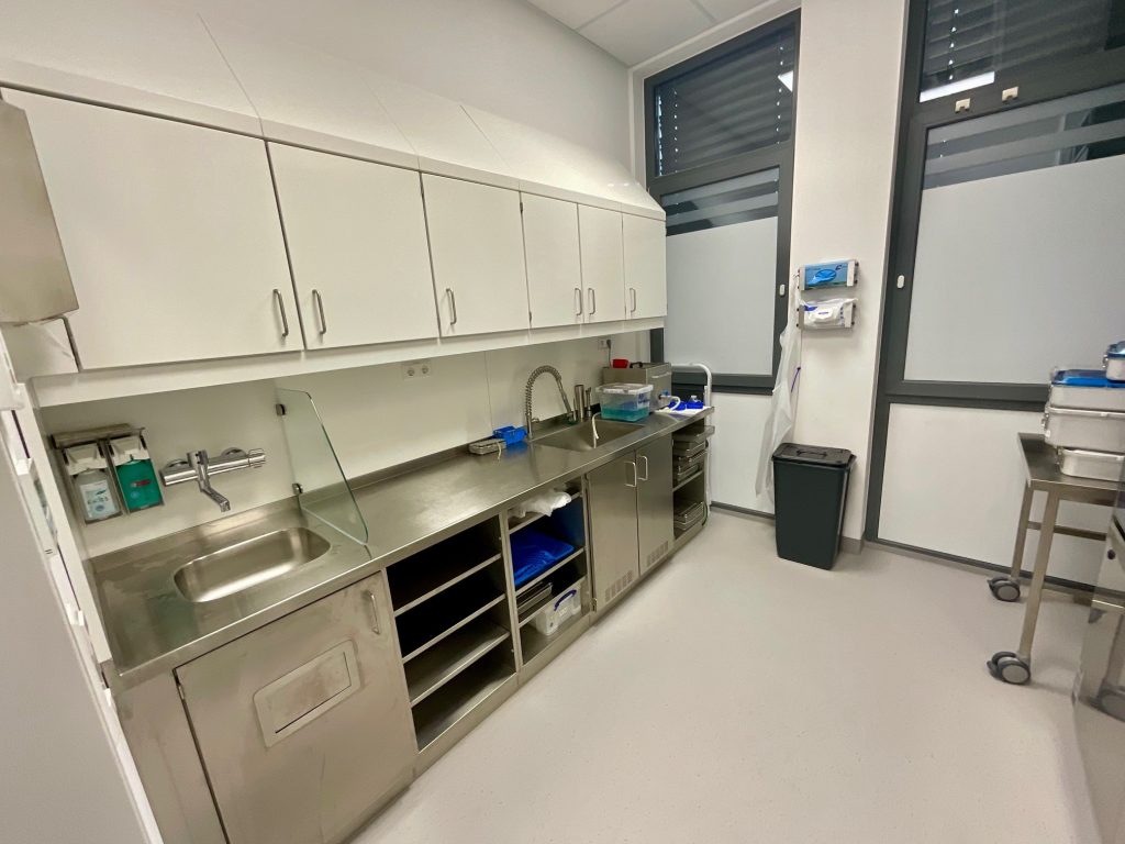 Erfolgreiche Ausstattung eines ambulanten OP-Zentrums – Maßgeschneiderte AEMP